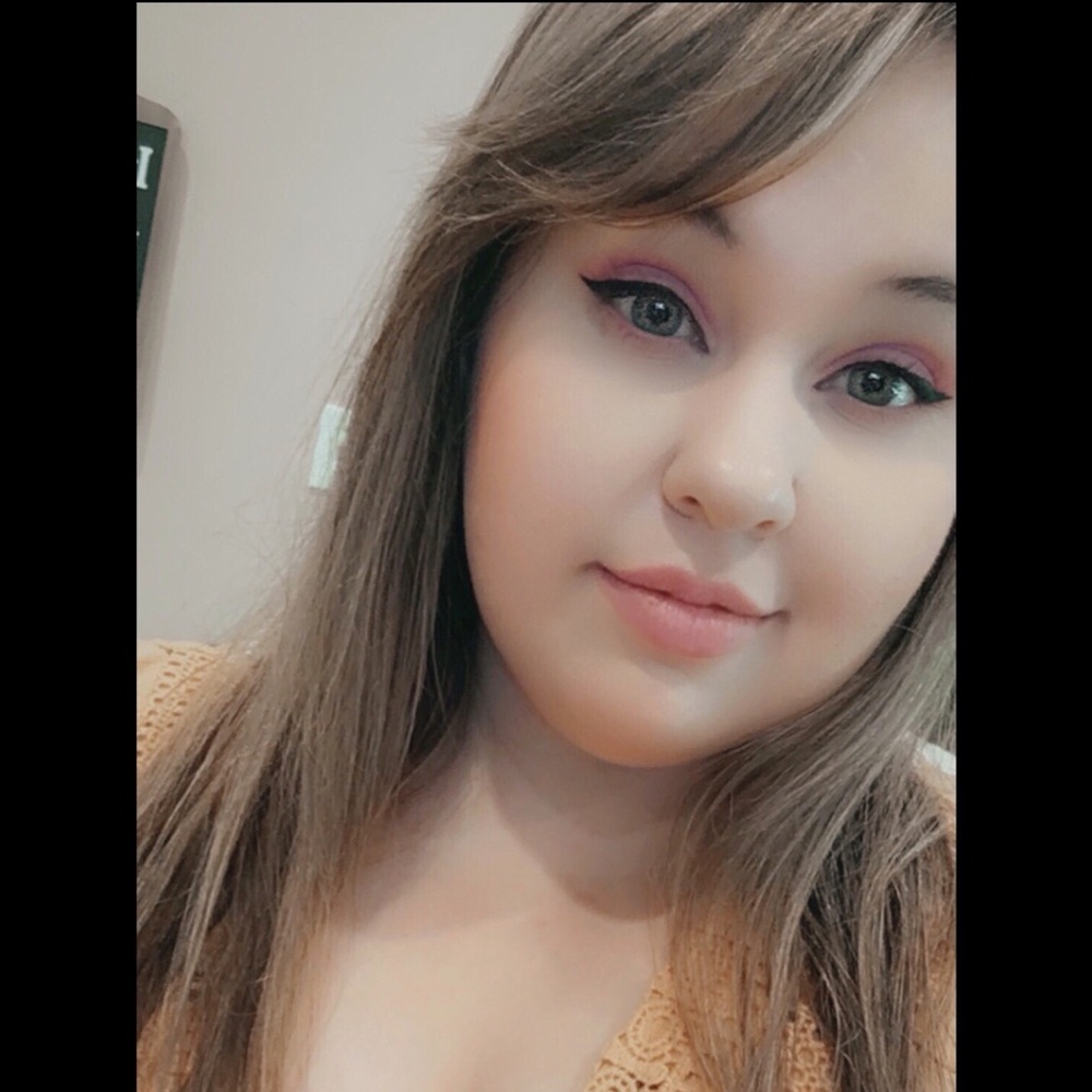 Meet your Posher, Savannah